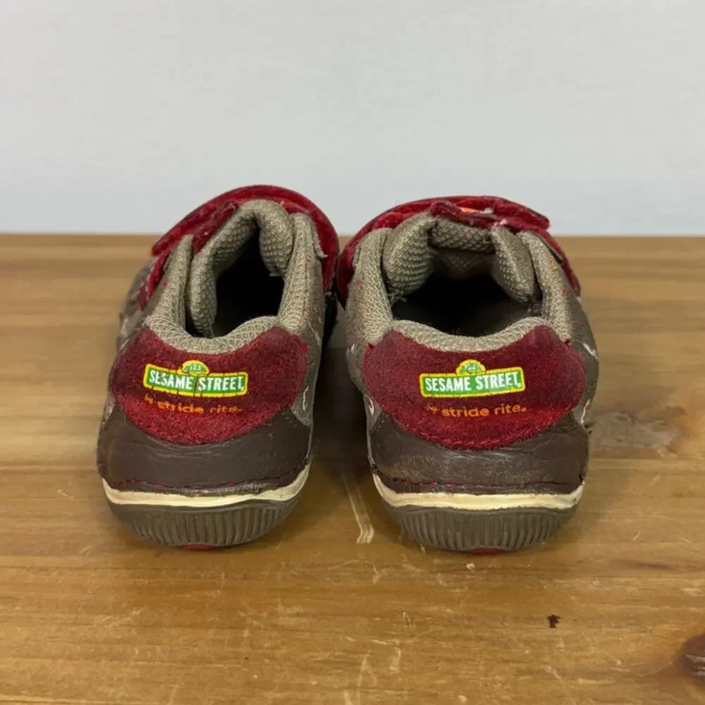 Stride Rite Sesame Street Elmo Shoes in Brown / Red Leather Toddler Size 7